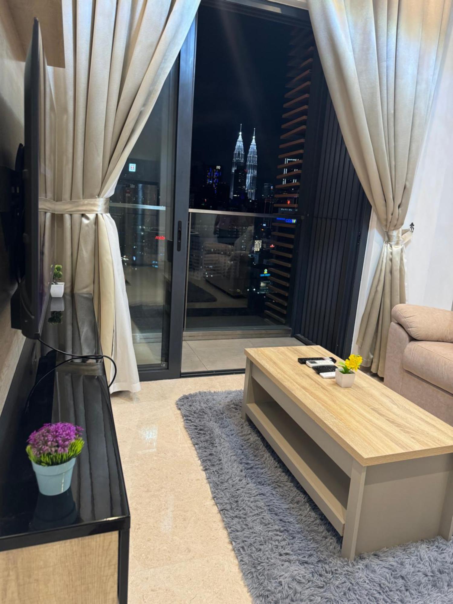 Lucentia Suites At クアラルンプール エクステリア 写真