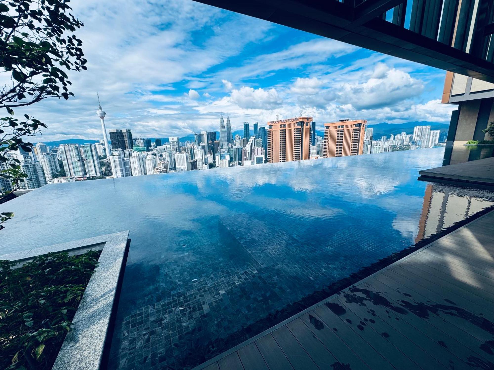 Lucentia Suites At クアラルンプール エクステリア 写真